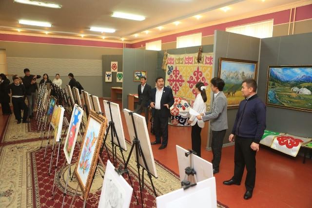 Arts Altynbek Alun &quot;Folk needlework - the property of the people&quot; was held